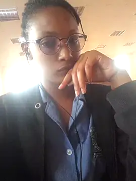 StarBarbiee online show from 19, 3, 2025