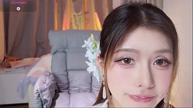 Momoever123456 online show from 28, 11, 2025