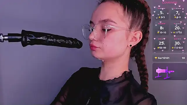 bitchpeace  online show from 17, 2, 2025