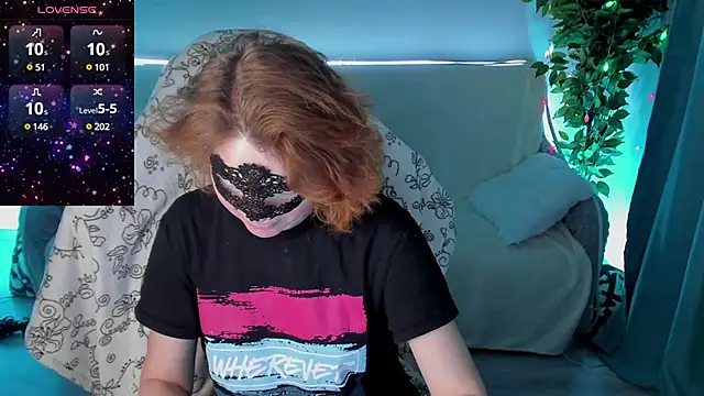 Sexy-Housewife online show from 6, 12, 2024