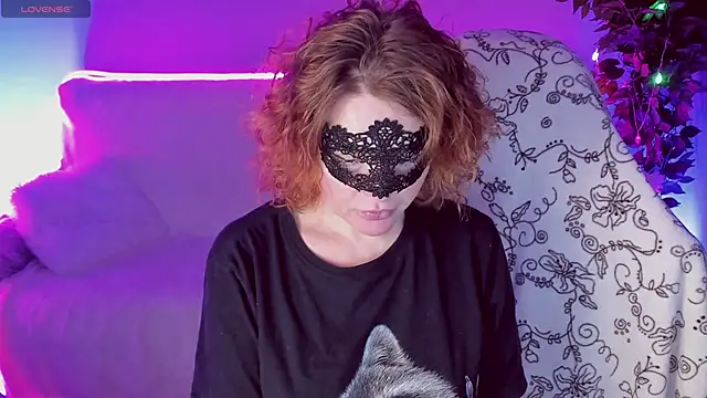 Sexy-Housewife online show from 24, 1, 2025