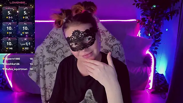 Sexy-Housewife online show from 26, 1, 2025