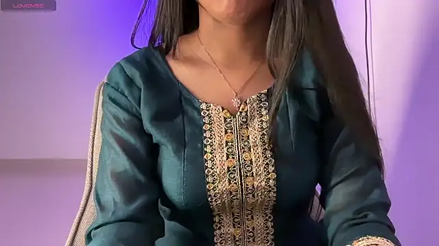 Snapshot of ridhima_ranii chatting on 23, 4, 2026 ridhima ranii online show from 23, 4, 2026