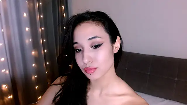 Snapshot of Li_noen chatting on 5, 2, 2025 Li noen online show from 5, 2, 2025