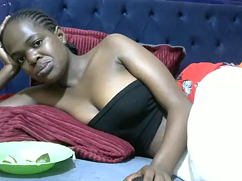 Creamy dolly online show from 2, 12, 2025