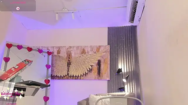 Snapshot of emma_alice_ chatting on 8, 2, 2025 emma alice online show from 8, 2, 2025