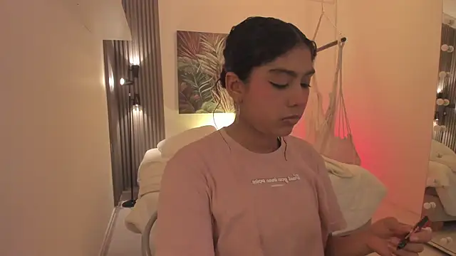 emma alice  online show from 21, 11, 2025