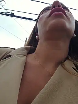 Karen San Miguel online show from 4, 4, 2026