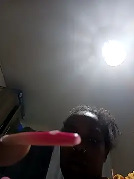 Snapshot of pretty-eyes23 chatting on 6, 1, 2026 pretty-eyes23 online show from 6, 1, 2026