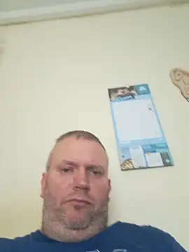 Snapshot of ShyBoy1982 chatting on 20, 2, 2025 ShyBoy1982 online show from 20, 2, 2025