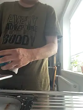 Snapshot of ShyBoy1982 chatting on 30, 9, 2025 ShyBoy1982 online show from 30, 9, 2025