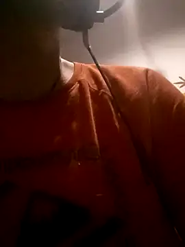 Snapshot of LECHEBALLS chatting on 3, 11, 2025 LECHEBALLS online show from 3, 11, 2025