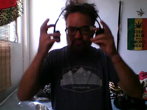 Snapshot of LECHEBALLS chatting on 13, 3, 2026 LECHEBALLS online show from 13, 3, 2026