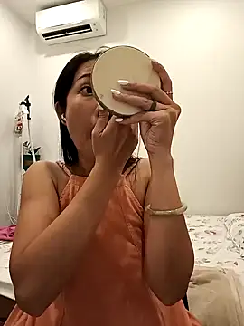 Snapshot of Sugar2k5 chatting on 28, 2, 2025 Sugar2k5 online show from 28, 2, 2025