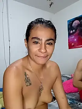 Snapshot of Leslly_ chatting on 17, 2, 2025 Leslly online show from 17, 2, 2025