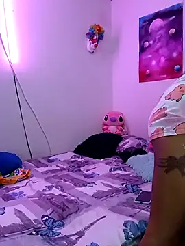 Snapshot of Leslly_ chatting on 20, 2, 2025 Leslly online show from 20, 2, 2025