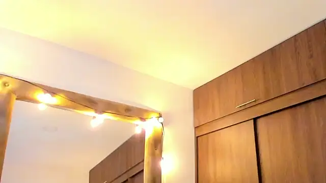 alikahouston4 online show from 14, 3, 2025