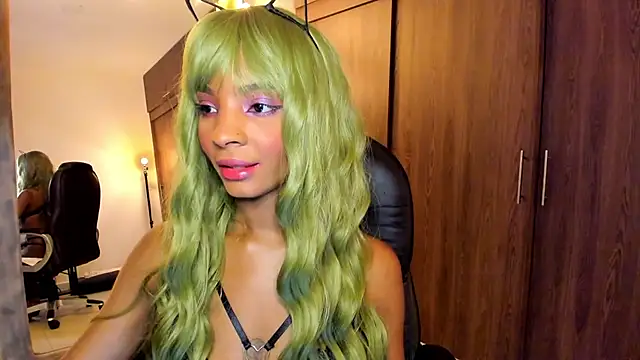 alikahouston4 online show from 19, 10, 2025