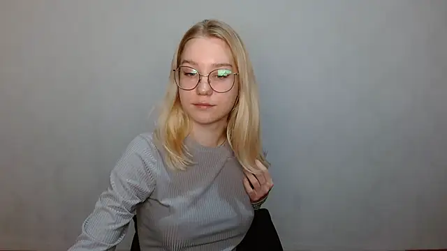 Snapshot of cindi_hot chatting on 3, 12, 2024 cindi hot online show from 3, 12, 2024