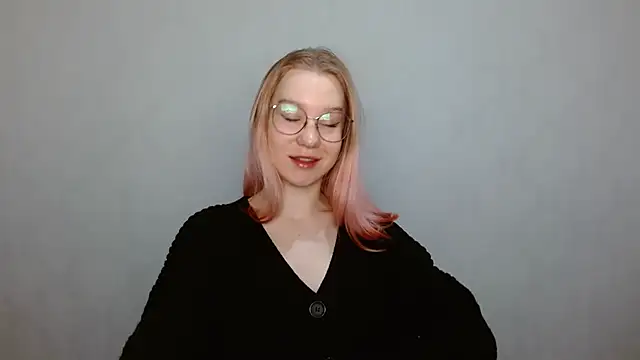 Snapshot of cindi_hot chatting on 16, 12, 2024 cindi hot online show from 16, 12, 2024