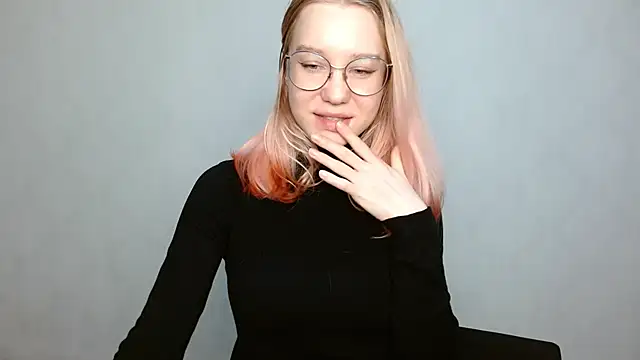 Snapshot of cindi_hot chatting on 26, 12, 2024 cindi hot online show from 26, 12, 2024