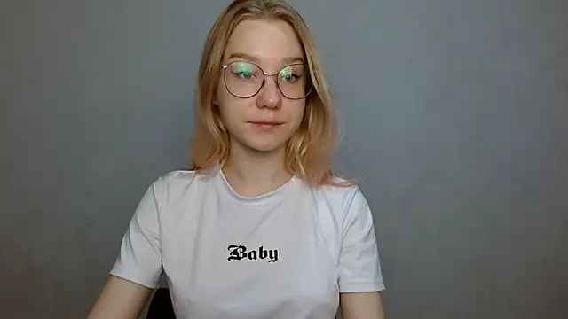 Snapshot of cindi_hot chatting on 13, 1, 2025 cindi hot online show from 13, 1, 2025