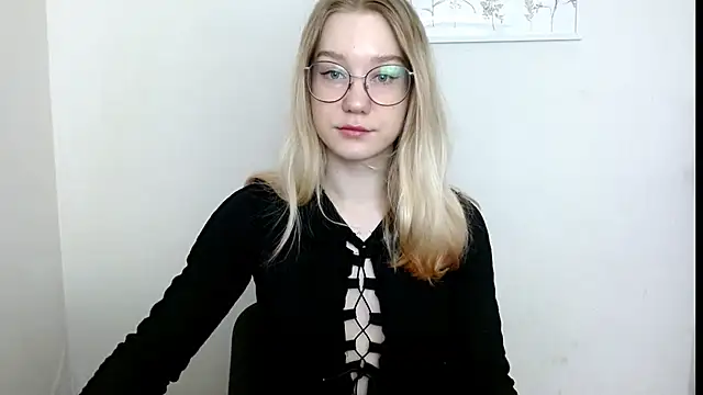 Snapshot of cindi_hot chatting on 21, 3, 2025 cindi hot online show from 21, 3, 2025