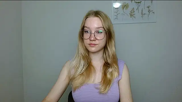 Snapshot of cindi_hot chatting on 24, 9, 2025 cindi hot online show from 24, 9, 2025