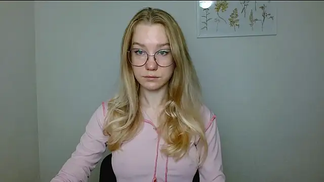 Snapshot of cindi_hot chatting on 28, 9, 2025 cindi hot online show from 28, 9, 2025