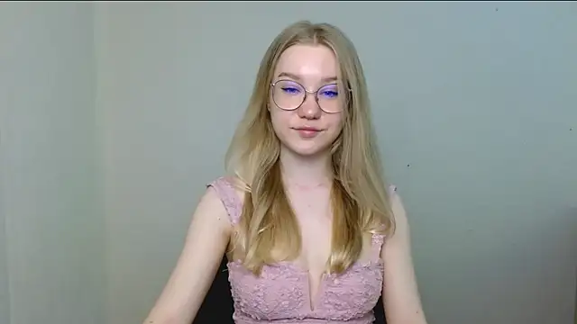 cindi hot online show from 3, 4, 2026