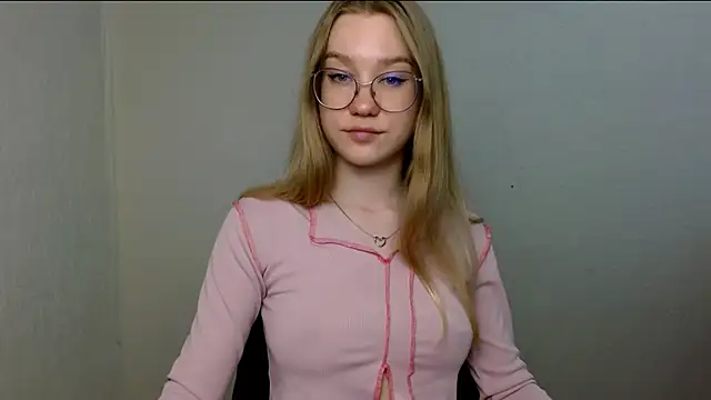 cindi hot online show from 19, 6, 2026