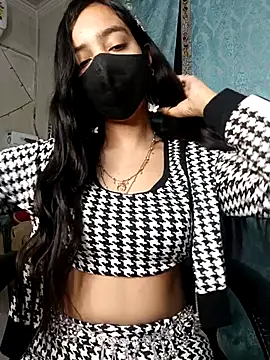 Parinaaz18 online show from 20, 12, 2025