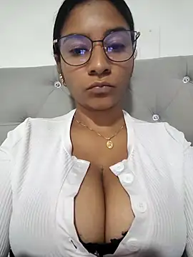 Sofythom1 online show from 15, 3, 2026