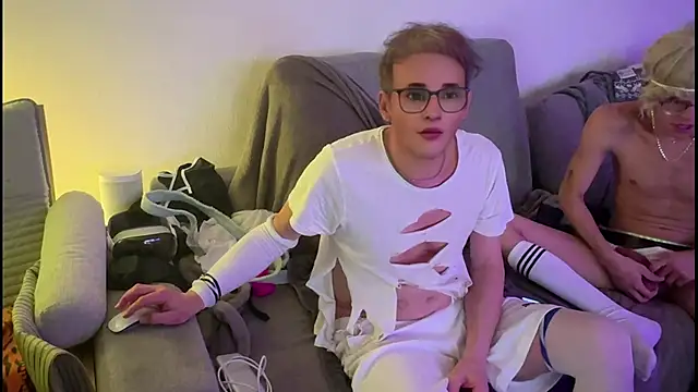 Snapshot of swissMen_DE chatting on 5, 12, 2025 swissMen DE online show from 5, 12, 2025