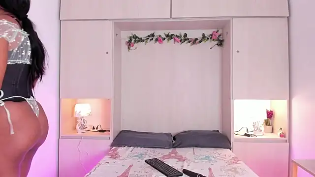 Snapshot of KendallRosse1 chatting on 27, 9, 2025 KendallRosse1 online show from 27, 9, 2025