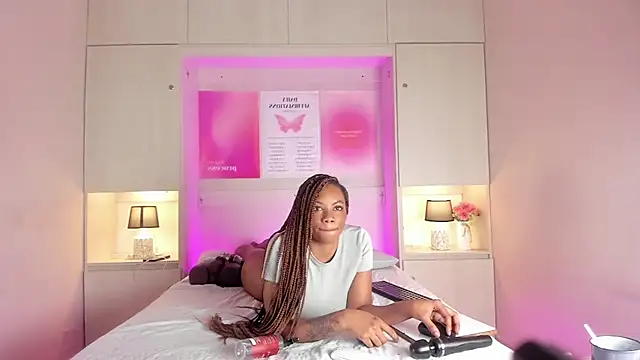 Snapshot of KendallRosse1 chatting on 21, 7, 2026 KendallRosse1 online show from 21, 7, 2026