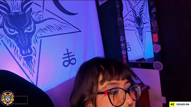Snapshot of kaos_room chatting on 4, 12, 2024 kaos room online show from 4, 12, 2024
