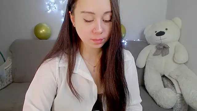 Snapshot of AlinaWett chatting on 15, 9, 2025 AlinaWett online show from 15, 9, 2025