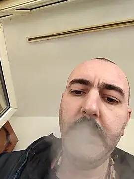 Snapshot of Maryo0001 chatting on 4, 10, 2025 Maryo0001 online show from 4, 10, 2025