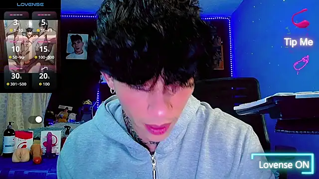 thiagomurphyy online show from 5, 11, 2025