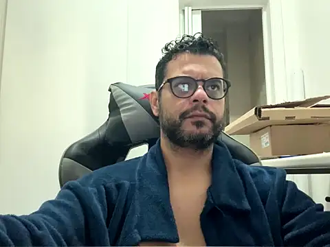 Snapshot of HornyBeachBoyBR chatting on 9, 7, 2026 HornyBeachBoyBR online show from 9, 7, 2026