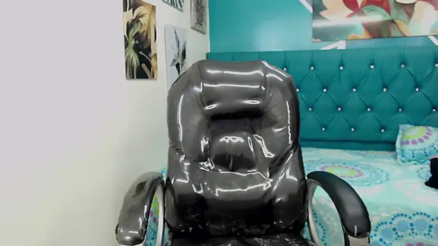 Noha scott online show from 28, 1, 2025