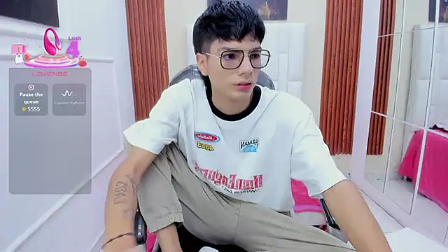 Noha scott online show from 12, 4, 2026