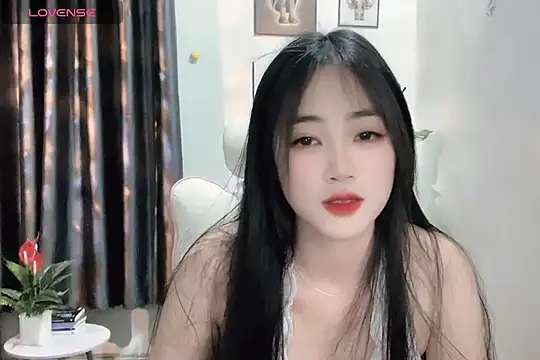 Snapshot of _Aimy_ chatting on 12, 1, 2025 Aimy online show from 12, 1, 2025