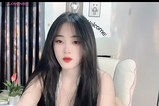 Snapshot of _Aimy_ chatting on 16, 2, 2025 Aimy online show from 16, 2, 2025