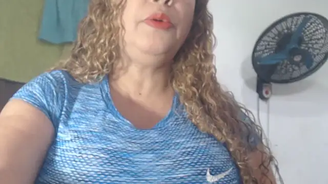 BustyAmanda online show from 16, 6, 2026