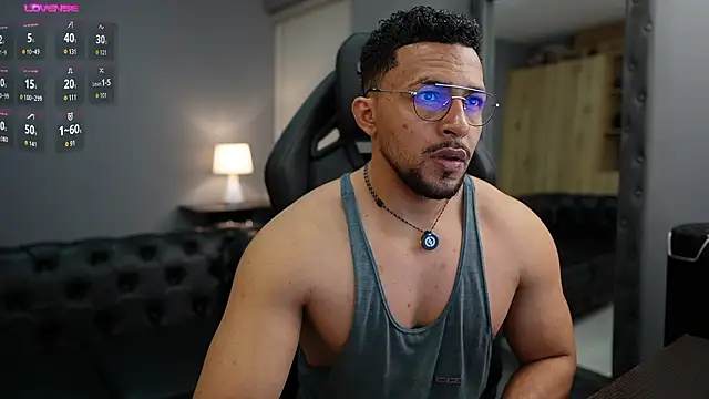 Snapshot of Martin_Logan chatting on 1, 2, 2026 Martin Logan online show from 1, 2, 2026