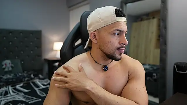 Snapshot of Martin_Logan chatting on 29, 3, 2026 Martin Logan online show from 29, 3, 2026