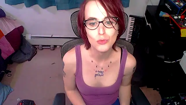 Snapshot of RyffBurnz chatting on 4, 11, 2025 RyffBurnz online show from 4, 11, 2025