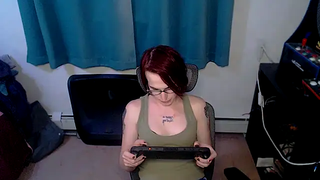 Snapshot of RyffBurnz chatting on 18, 11, 2025 RyffBurnz online show from 18, 11, 2025